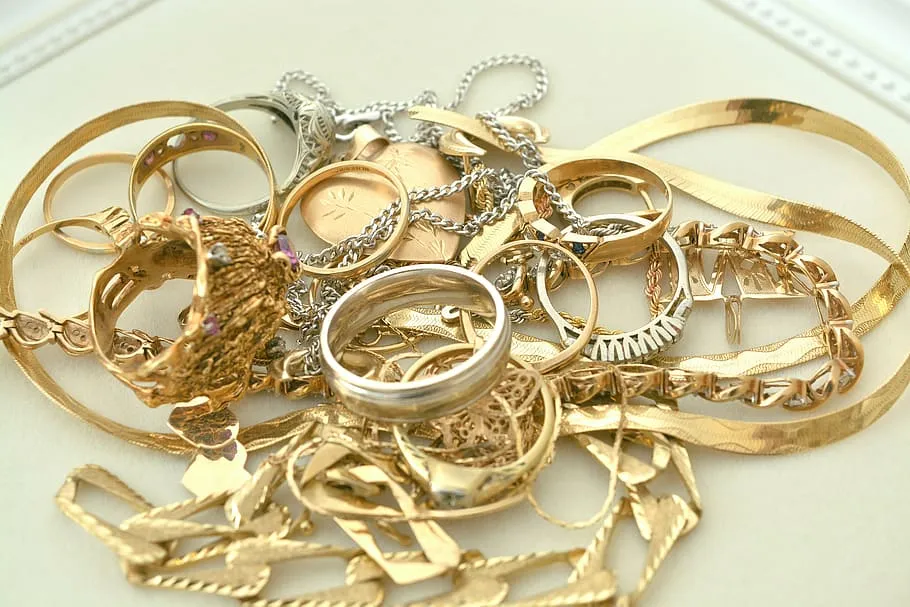 Sell Your Gold in St Petersburg